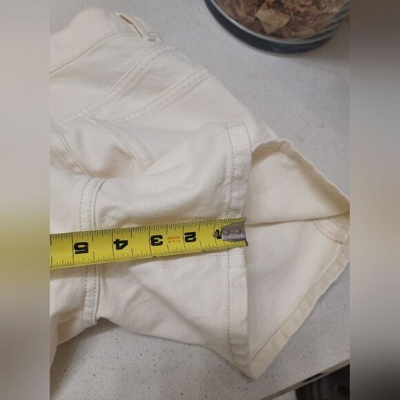 Reformation Wilder High Rise Relaxed Jean Shorts 26 - Picture 8 of 8